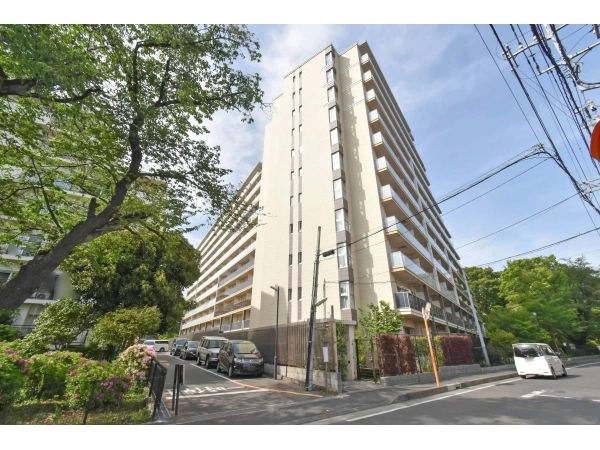 プレミスト東林間　さくら通り