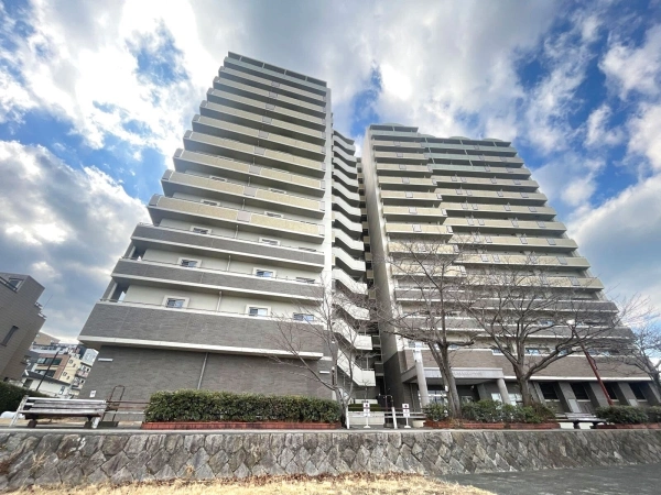 ファミール大津石山リバーサイド