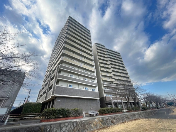 ファミール大津石山リバーサイド