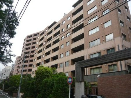 グローリオ御苑内藤町