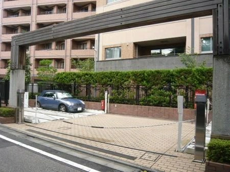 グローリオ御苑内藤町