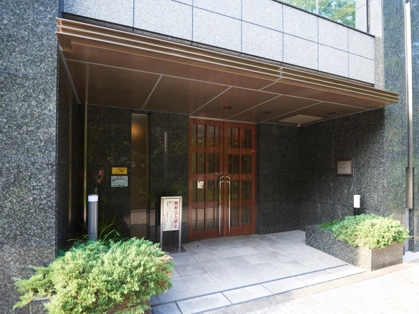 ヒルズ新宿御苑