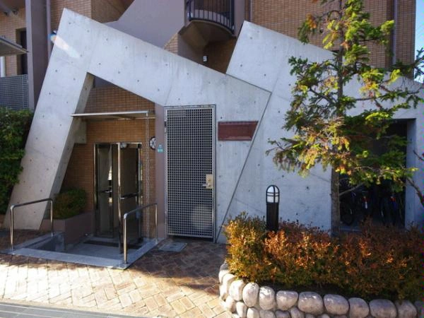 ロイヤル甲東園