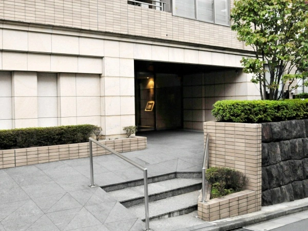 ヴェーゼント市ヶ谷