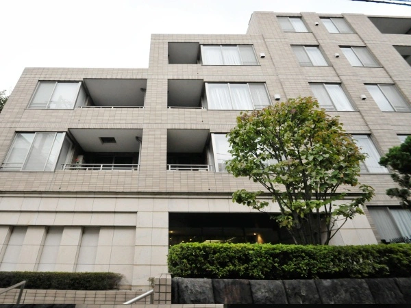 ヴェーゼント市ヶ谷