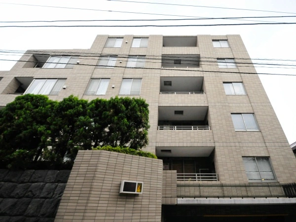 ヴェーゼント市ヶ谷