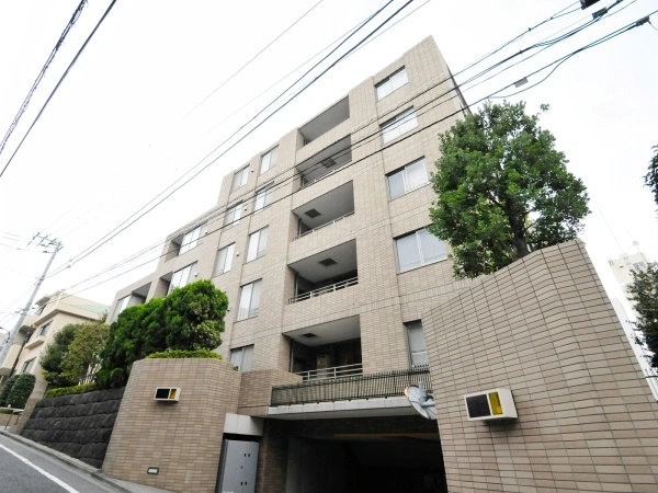ヴェーゼント市ヶ谷