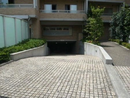 パークハウス市谷砂土原町レフィナール