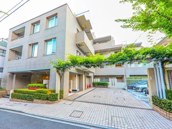 市谷砂土原ハウス