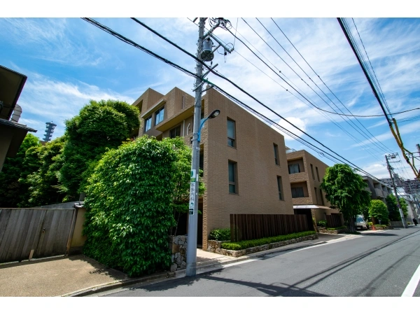 パークコート市谷加賀町二丁目