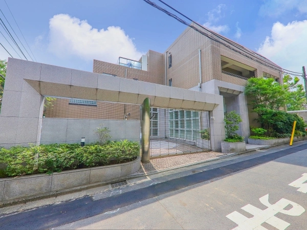 代々木ハウス