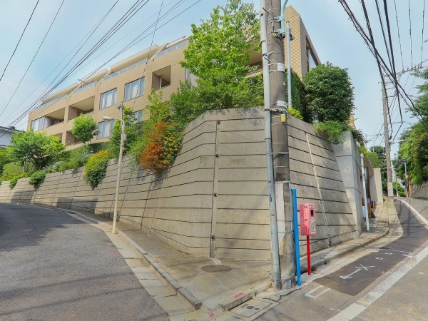 代々木ハウス