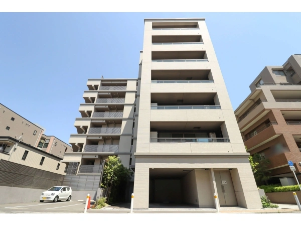 ライオンズ横濱仲町台ヴィアーレ