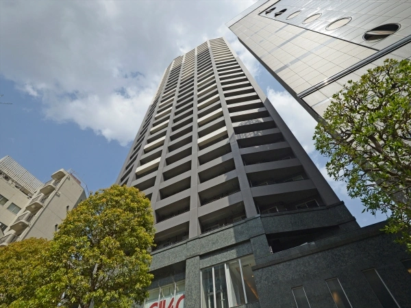 ファーストリアルタワー新宿