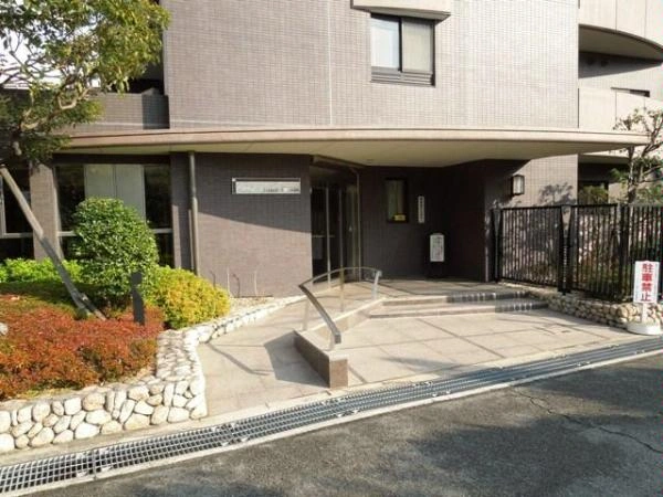ファミール芦屋川西町