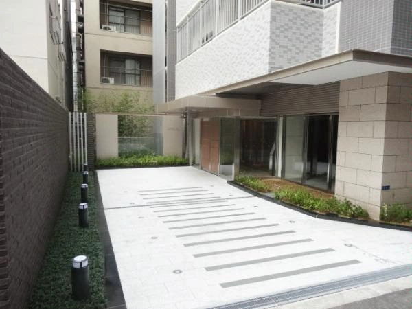 エステムプラザ本町クロス
