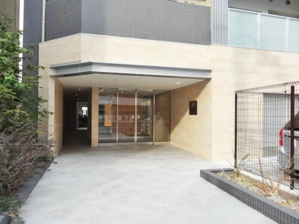 プレミスト堺筋本町ラディーナ