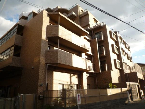 ファミール魚崎駅前
