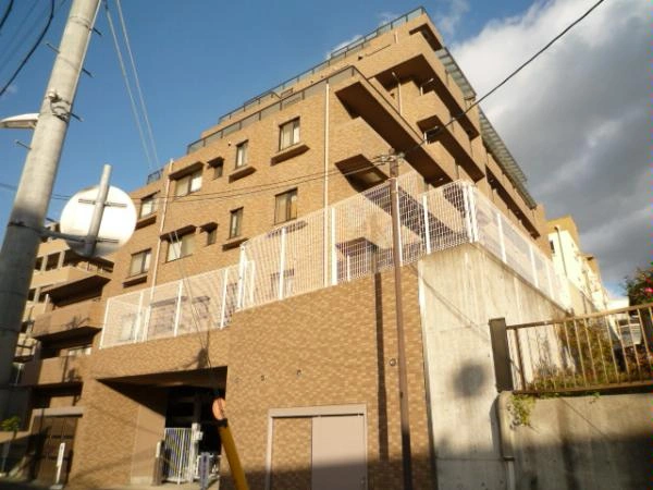 ファミール魚崎駅前