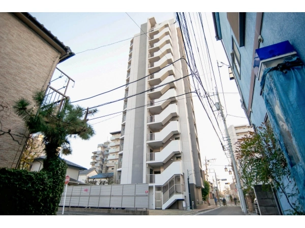 プレシス府中リヴェスタ