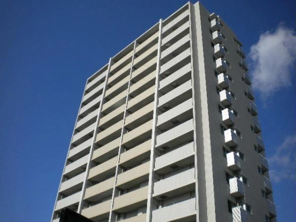 コスモ江坂ロイヤルフォルム