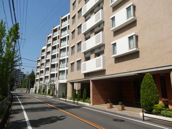 テラス千里桃山台
