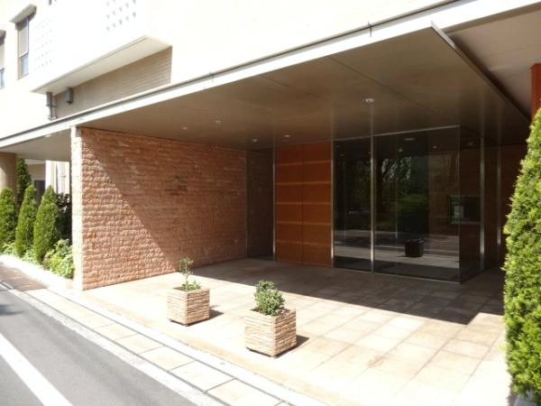 テラス千里桃山台