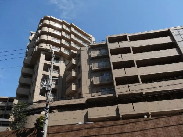 メゾン千里桃山台