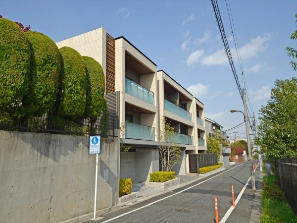 パークナード目白御留山