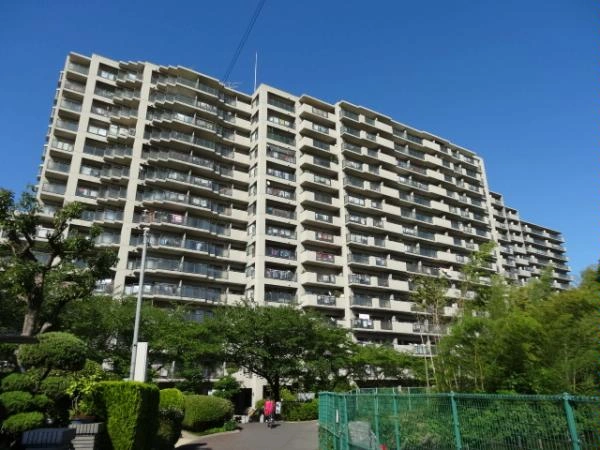 オークヒルズ香里四番館