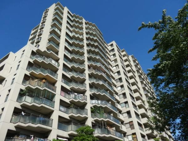 オークヒルズ香里四番館