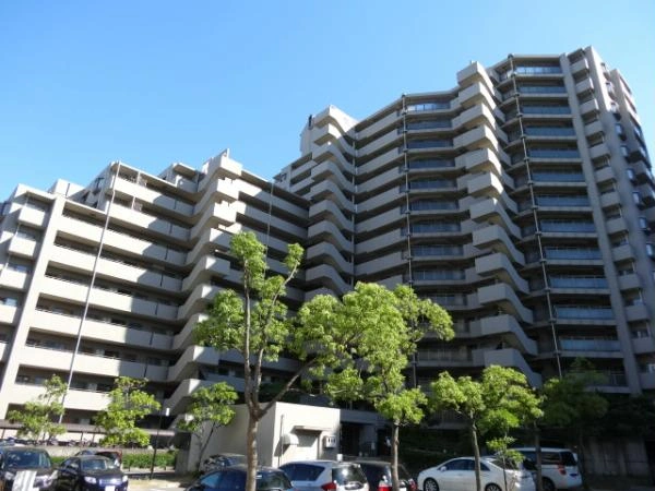 オークヒルズ香里参番館