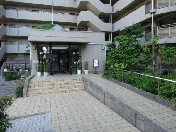 オークヒルズ香里参番館
