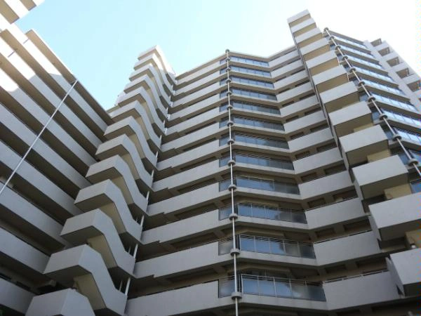オークヒルズ香里参番館