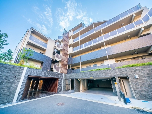 レーベン横濱片倉町