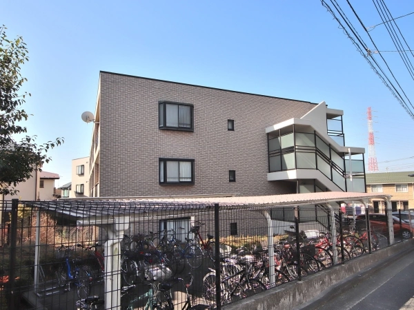 サングレイス横浜中田
