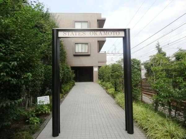 ステイツ岡本