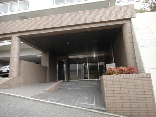 ステイツ神戸青谷城の下通