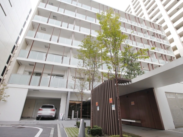 ローレルアイ白金