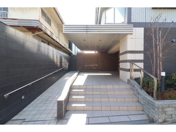 ガーラ・レジデンス東川口