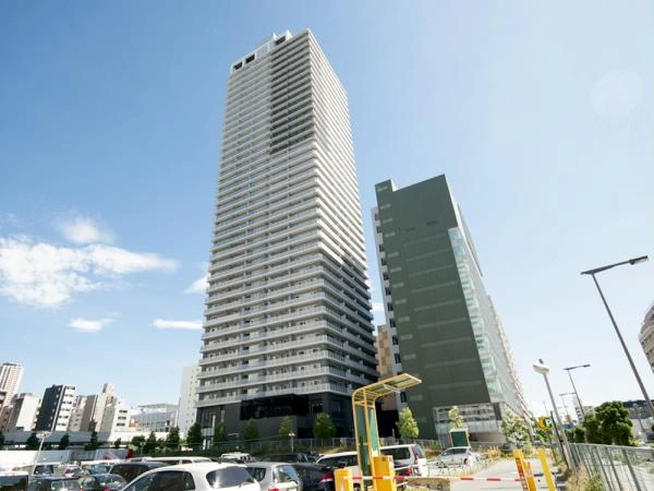 ルネッサなんばタワー