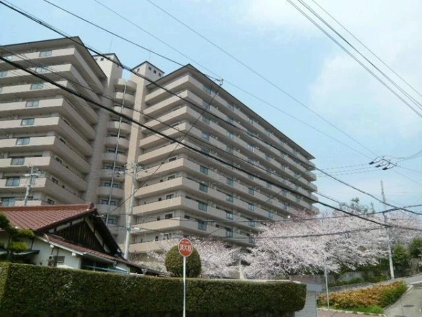 宝塚清荒神ヒルズ