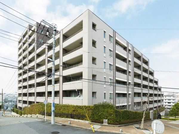 ドレッセあざみ野エスタフレンテ