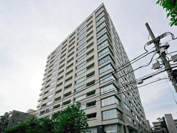 ブランズ四番町