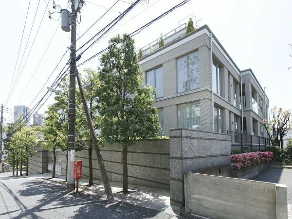 フォレセーヌ池田山公園