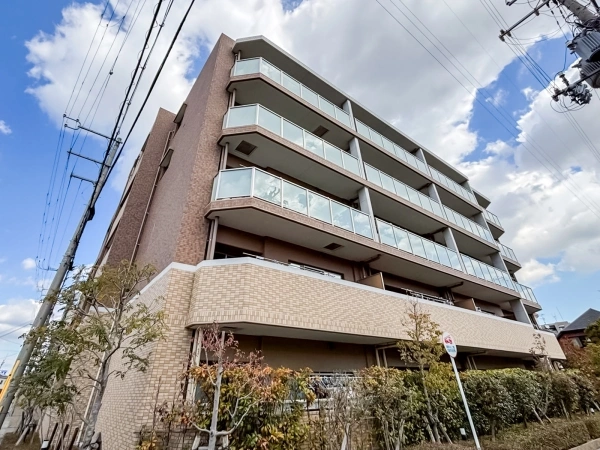プレサンスロジェ西宮北口門前町テラス