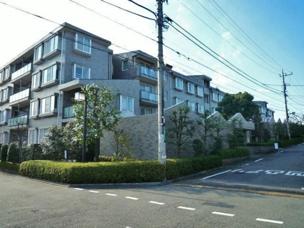 コープ野村緑山ヒルズ