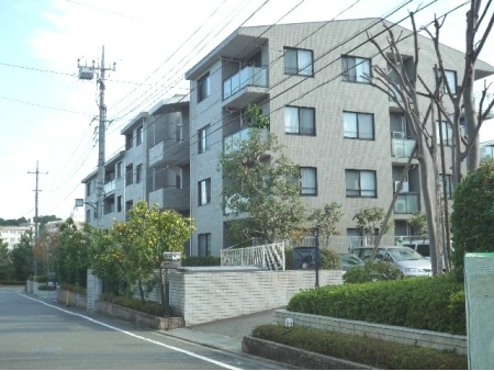 コープ野村緑山ヒルズ参番館