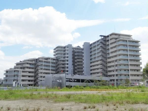 ロジュマン千里中央　
