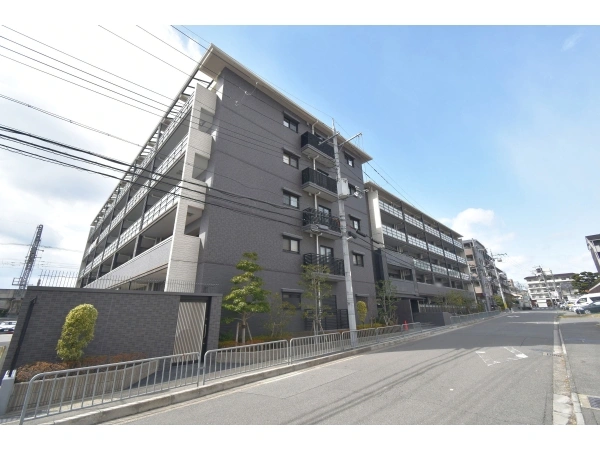 プレサンスロジェ伏見桃山